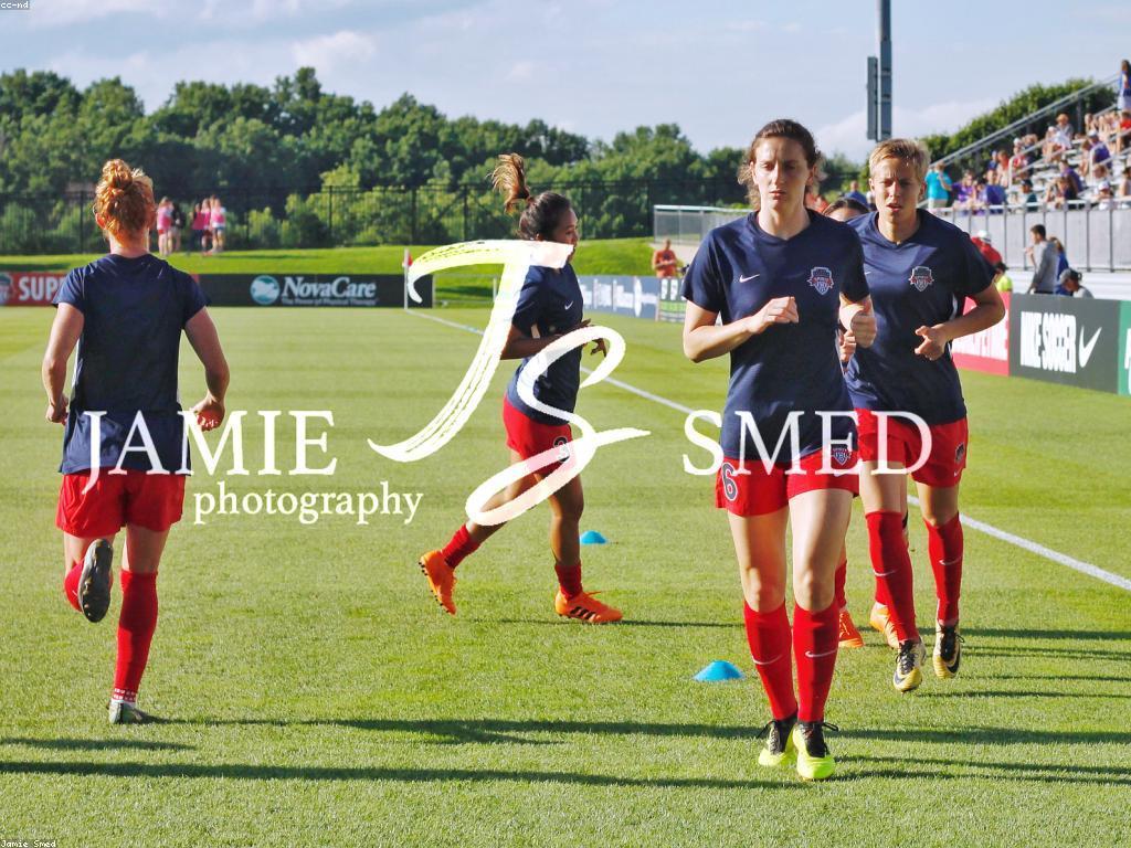 ការបង្ហាញពីកីឡា និងការបង្កើតអារម្មណ៍